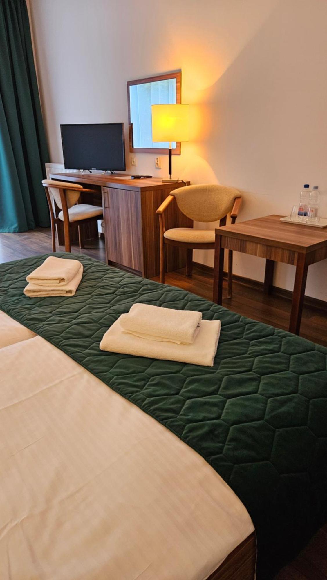 Bursztyn Spa コウォブジェク エクステリア 写真