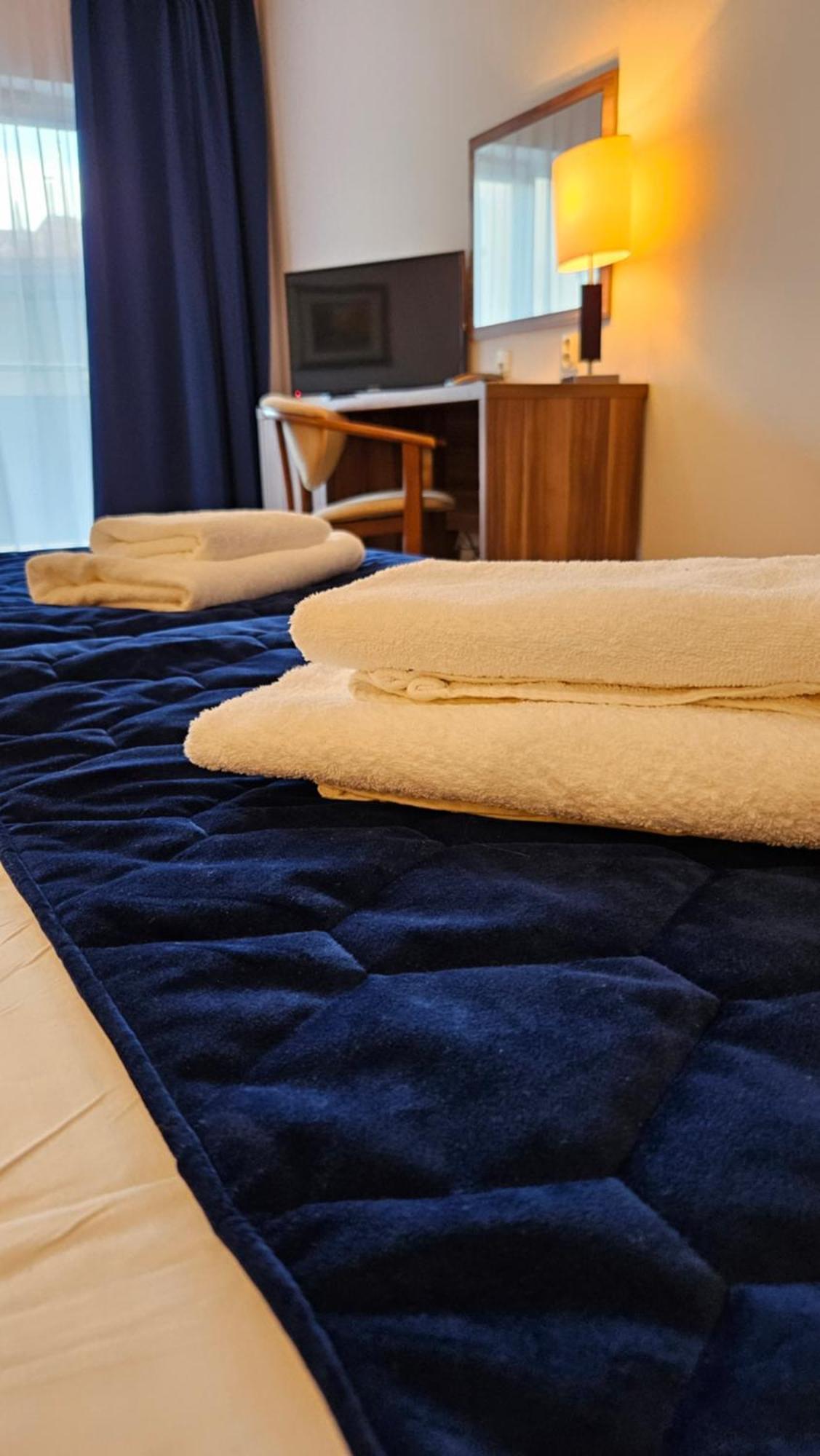 Bursztyn Spa コウォブジェク エクステリア 写真