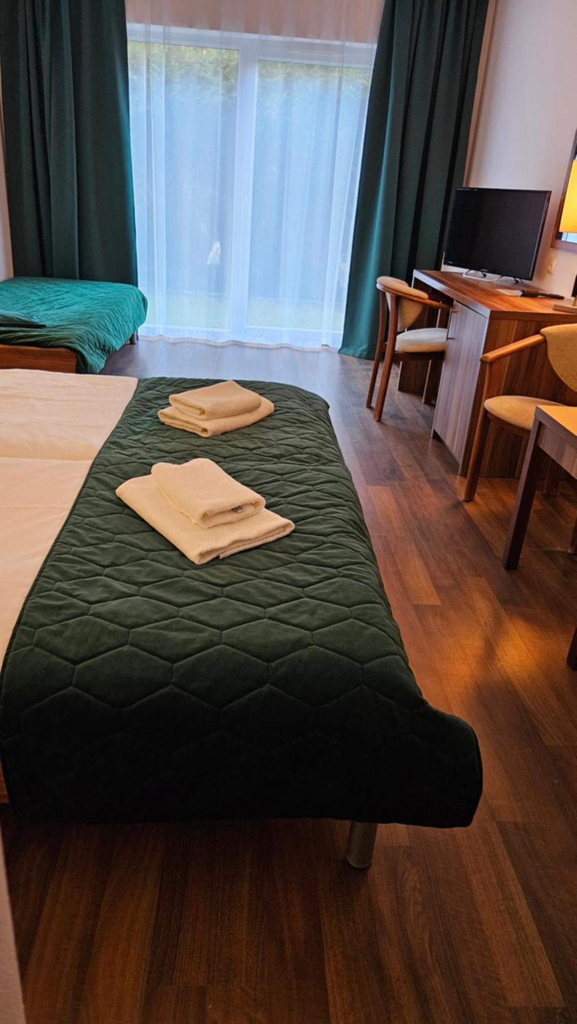 Bursztyn Spa コウォブジェク エクステリア 写真