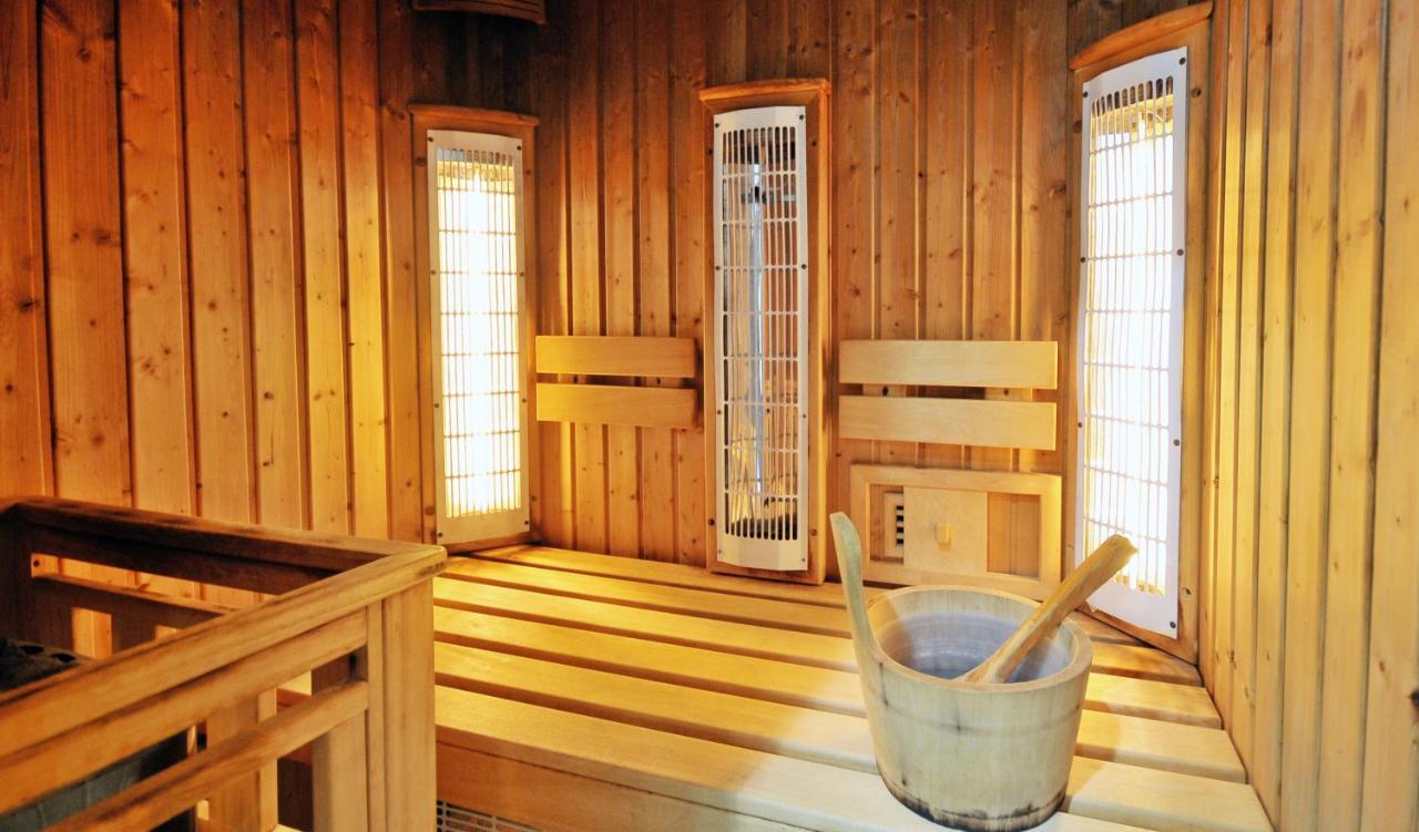 Bursztyn Spa コウォブジェク エクステリア 写真